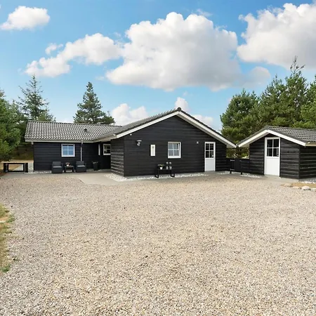 Tule - 1-2km From The Sea By Interhome *
