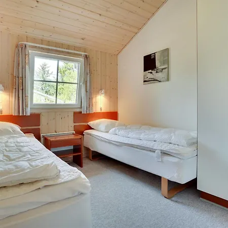 Tule - 1-2km From The Sea By Interhome * Blavand