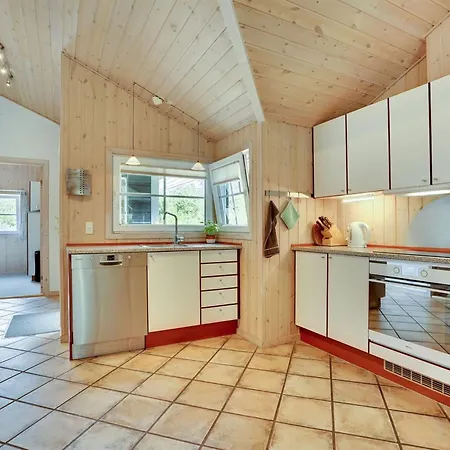 Tule - 1-2km From The Sea By Interhome * Blavand