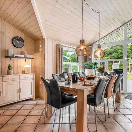 Tule - 1-2km From The Sea By Interhome